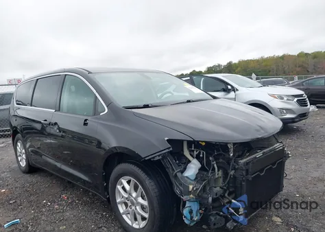 2017 Chrysler Pacifica Touring z USA, uszkodzony, nr VIN 2C4RC1DG3HR655072